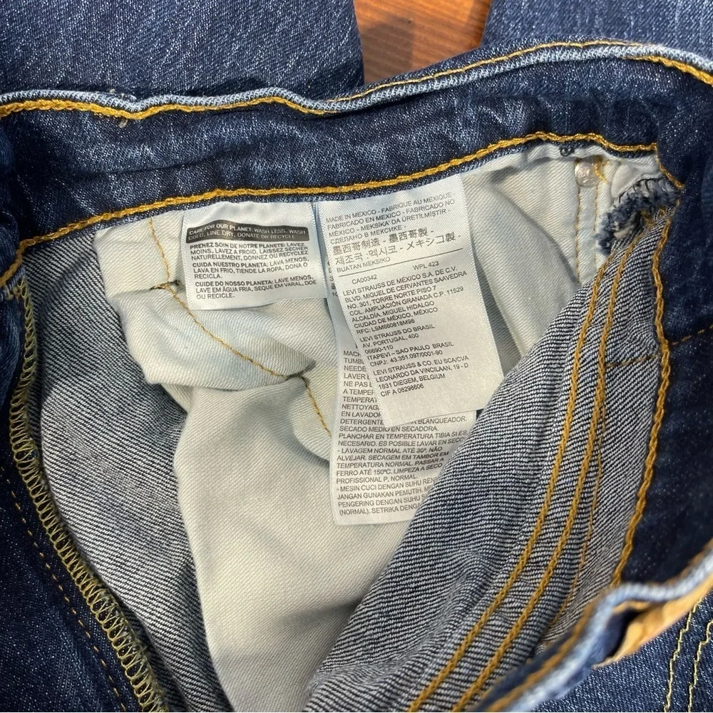 Levis stylish dark